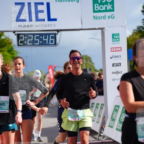 20.09.2026 - PSD Bank Halbmarathon LAZAROV Photography http://msf.ph/oto/10541416 20.09.2026 12:25:45 Ziel 1652, 1798, 2216, 2287, 2507, 2953, 2954, 3242, 3666, 3873, 4749 meine-sportfotos.de