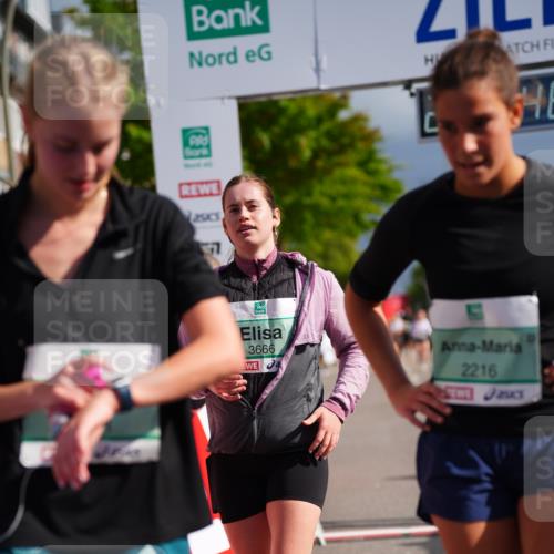 20.09.2026 - PSD Bank Halbmarathon LAZAROV Photography http://msf.ph/oto/10541433 20.09.2026 12:25:47 Ziel 1652, 1798, 2216, 2287, 2507, 2953, 2954, 3242, 3666, 3873, 4749 meine-sportfotos.de