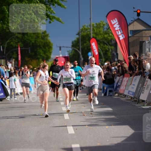 20.09.2026 - PSD Bank Halbmarathon LAZAROV Photography http://msf.ph/oto/10541438 20.09.2026 12:25:52 Ziel 2287, 2953, 2954, 3666, 4390, 4391, 4392, 4749 meine-sportfotos.de