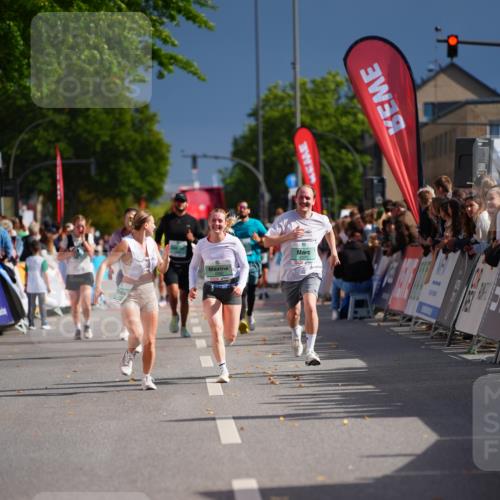 20.09.2026 - PSD Bank Halbmarathon LAZAROV Photography http://msf.ph/oto/10541440 20.09.2026 12:25:52 Ziel 2287, 2953, 2954, 3666, 4390, 4391, 4392, 4749 meine-sportfotos.de
