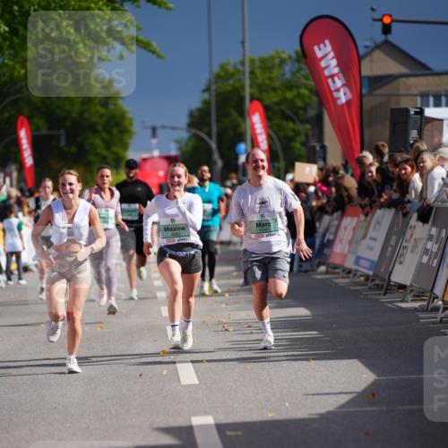 20.09.2026 - PSD Bank Halbmarathon LAZAROV Photography http://msf.ph/oto/10541450 20.09.2026 12:25:54 Ziel 2287, 4390, 4391, 4392, 4588 meine-sportfotos.de