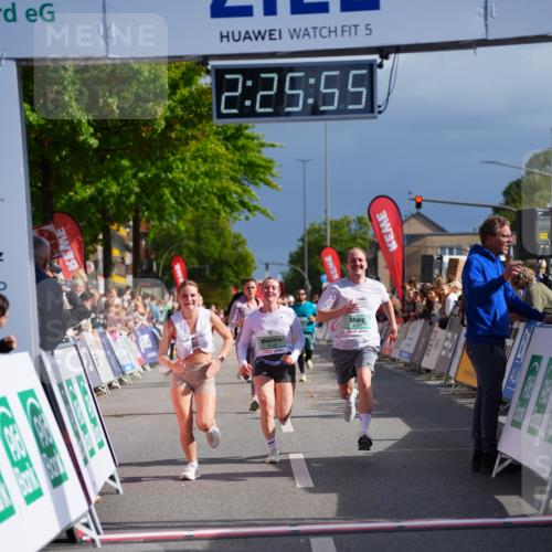 20.09.2026 - PSD Bank Halbmarathon LAZAROV Photography http://msf.ph/oto/10541455 20.09.2026 12:25:55 Ziel 4390, 4391, 4392, 4588 meine-sportfotos.de