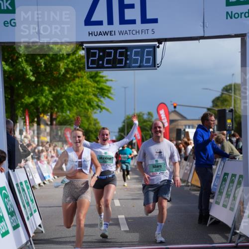 20.09.2026 - PSD Bank Halbmarathon LAZAROV Photography http://msf.ph/oto/10541471 20.09.2026 12:25:56 Ziel 4390, 4391, 4392, 4588 meine-sportfotos.de