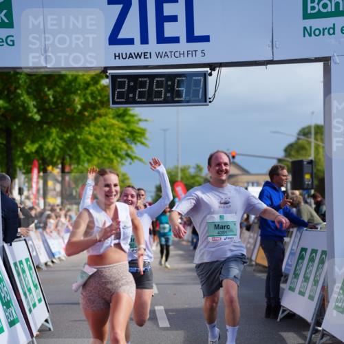 20.09.2026 - PSD Bank Halbmarathon LAZAROV Photography http://msf.ph/oto/10541481 20.09.2026 12:25:56 Ziel 4390, 4391, 4392, 4588 meine-sportfotos.de