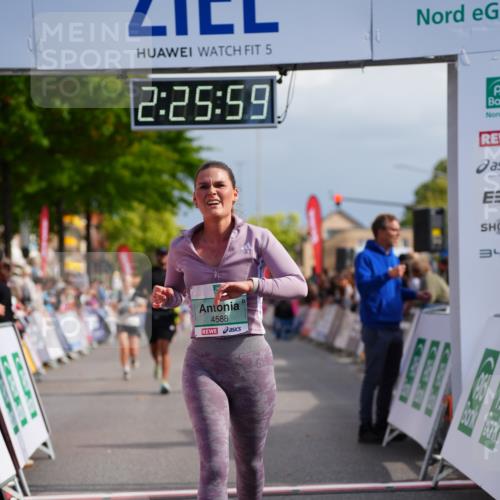 20.09.2026 - PSD Bank Halbmarathon LAZAROV Photography http://msf.ph/oto/10541499 20.09.2026 12:25:59 Ziel 2824, 3900, 4390, 4391, 4392, 4588 meine-sportfotos.de