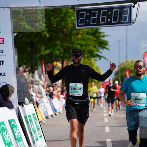 20.09.2026 - PSD Bank Halbmarathon LAZAROV Photography http://msf.ph/oto/10541531 20.09.2026 12:26:02 Ziel 1259, 2824, 3900, 4390, 4391, 4392, 4588 meine-sportfotos.de