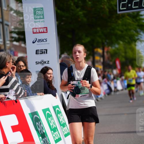 20.09.2026 - PSD Bank Halbmarathon LAZAROV Photography http://msf.ph/oto/10541566 20.09.2026 12:26:06 Ziel 1259, 1914, 2824, 3900, 4588, 4736 meine-sportfotos.de