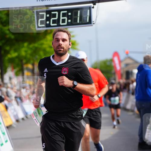 20.09.2026 - PSD Bank Halbmarathon LAZAROV Photography http://msf.ph/oto/10541590 20.09.2026 12:26:10 Ziel 1259, 1754, 1914, 2477, 2824, 3900, 4736 meine-sportfotos.de