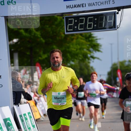 20.09.2026 - PSD Bank Halbmarathon LAZAROV Photography http://msf.ph/oto/10541608 20.09.2026 12:26:13 Ziel 1259, 1754, 1807, 1914, 2477, 4736 meine-sportfotos.de