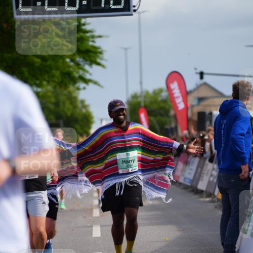20.09.2026 - PSD Bank Halbmarathon LAZAROV Photography http://msf.ph/oto/10541627 20.09.2026 12:26:17 Ziel 1477, 1754, 1807, 1914, 2477, 3693, 3694, 4192, 4736 meine-sportfotos.de