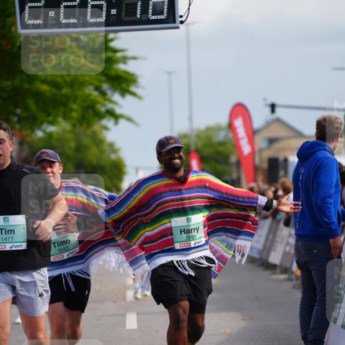 20.09.2026 - PSD Bank Halbmarathon LAZAROV Photography http://msf.ph/oto/10541633 20.09.2026 12:26:18 Ziel 1202, 1477, 1754, 1807, 1914, 2477, 3693, 3694, 4192 meine-sportfotos.de