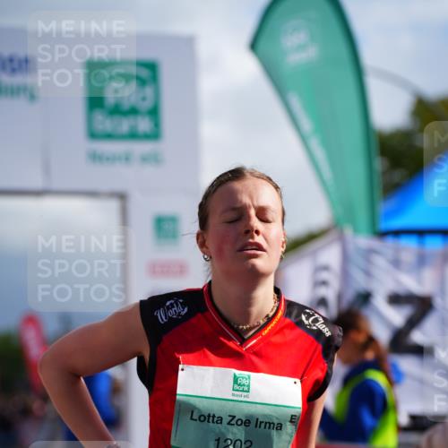 20.09.2026 - PSD Bank Halbmarathon LAZAROV Photography http://msf.ph/oto/10541676 20.09.2026 12:26:28 Ziel 1202, 4192, 4216 meine-sportfotos.de