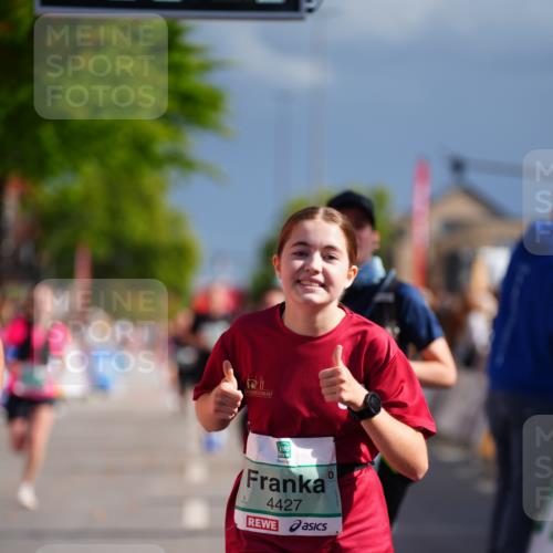 20.09.2026 - PSD Bank Halbmarathon LAZAROV Photography http://msf.ph/oto/10541738 20.09.2026 12:26:42 Ziel 1113, 1231, 1844, 2871, 3821, 4427 meine-sportfotos.de