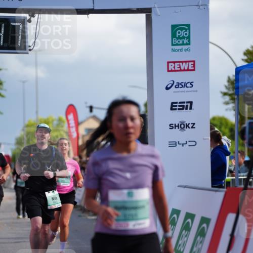 20.09.2026 - PSD Bank Halbmarathon LAZAROV Photography http://msf.ph/oto/10541773 20.09.2026 12:26:47 Ziel 1113, 1231, 1345, 1471, 1844, 2039, 2858, 2871, 3821, 4427 meine-sportfotos.de