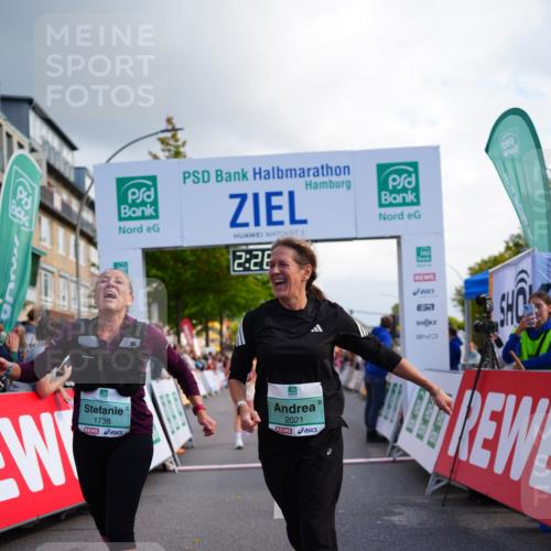 20.09.2026 - PSD Bank Halbmarathon LAZAROV Photography http://msf.ph/oto/10541844 20.09.2026 12:26:55 Ziel 1345, 1471, 1738, 2021, 2039, 2295, 2538, 2858 meine-sportfotos.de