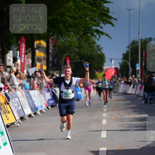20.09.2026 - PSD Bank Halbmarathon LAZAROV Photography http://msf.ph/oto/10541891 20.09.2026 12:27:10 Ziel 1480 meine-sportfotos.de