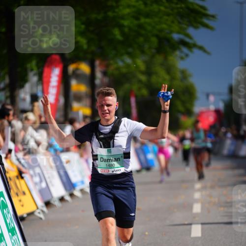 20.09.2026 - PSD Bank Halbmarathon LAZAROV Photography http://msf.ph/oto/10541906 20.09.2026 12:27:12 Ziel 1480 meine-sportfotos.de