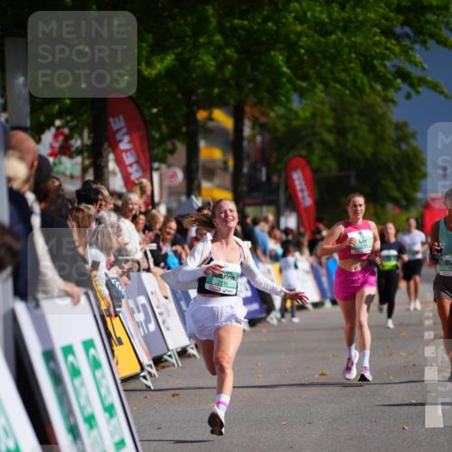 20.09.2026 - PSD Bank Halbmarathon LAZAROV Photography http://msf.ph/oto/10541926 20.09.2026 12:27:19 Ziel 1480, 2839 meine-sportfotos.de