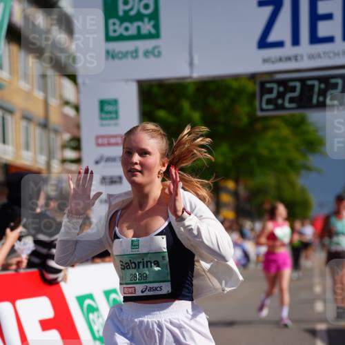20.09.2026 - PSD Bank Halbmarathon LAZAROV Photography http://msf.ph/oto/10541957 20.09.2026 12:27:22 Ziel 1667, 2839, 3294 meine-sportfotos.de