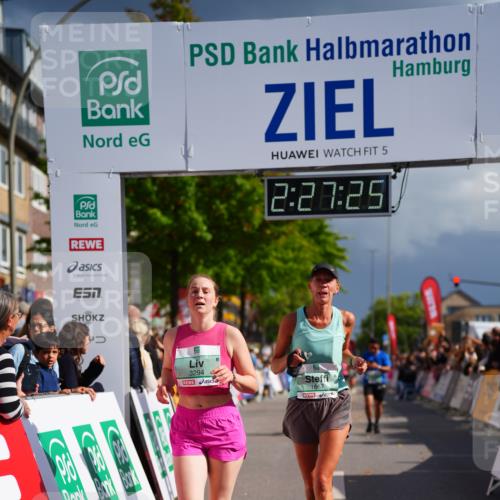 20.09.2026 - PSD Bank Halbmarathon LAZAROV Photography http://msf.ph/oto/10541977 20.09.2026 12:27:25 Ziel 1667, 2279, 2839, 3294 meine-sportfotos.de