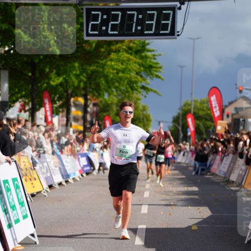 20.09.2026 - PSD Bank Halbmarathon LAZAROV Photography http://msf.ph/oto/10542014 20.09.2026 12:27:33 Ziel 1186, 2279, 4193 meine-sportfotos.de