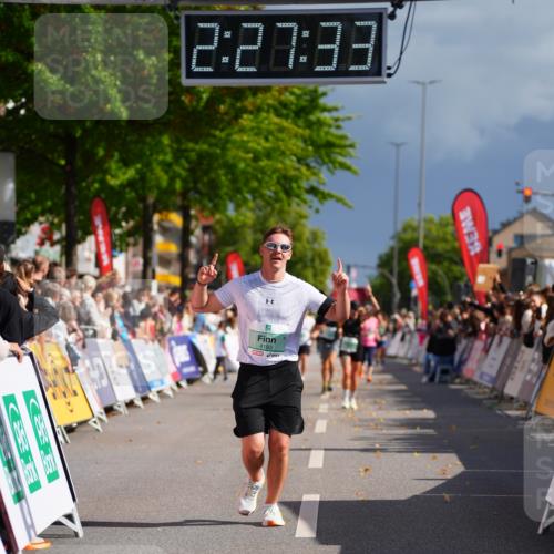 20.09.2026 - PSD Bank Halbmarathon LAZAROV Photography http://msf.ph/oto/10542016 20.09.2026 12:27:33 Ziel 1186, 2279, 4193 meine-sportfotos.de