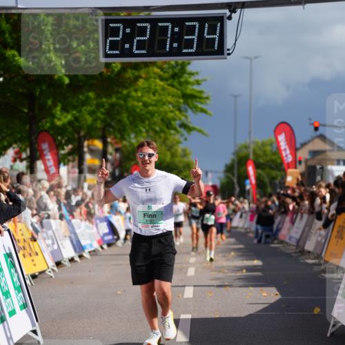 20.09.2026 - PSD Bank Halbmarathon LAZAROV Photography http://msf.ph/oto/10542024 20.09.2026 12:27:33 Ziel 1186, 2279, 4193 meine-sportfotos.de