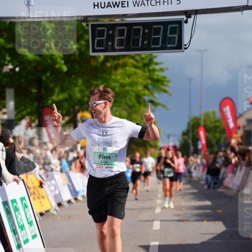 20.09.2026 - PSD Bank Halbmarathon LAZAROV Photography http://msf.ph/oto/10542034 20.09.2026 12:27:34 Ziel 1186, 2279, 4193 meine-sportfotos.de