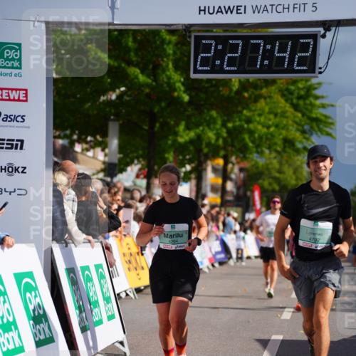 20.09.2026 - PSD Bank Halbmarathon LAZAROV Photography http://msf.ph/oto/10542081 20.09.2026 12:27:41 Ziel 2444, 2943, 4193, 4264, 4792 meine-sportfotos.de
