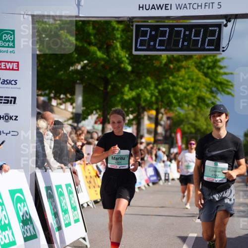 20.09.2026 - PSD Bank Halbmarathon LAZAROV Photography http://msf.ph/oto/10542083 20.09.2026 12:27:41 Ziel 2444, 2943, 4193, 4264, 4792 meine-sportfotos.de