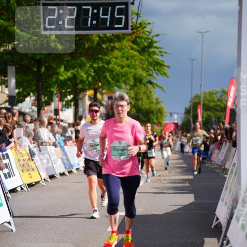 20.09.2026 - PSD Bank Halbmarathon LAZAROV Photography http://msf.ph/oto/10542107 20.09.2026 12:27:44 Ziel 2444, 2943, 4003, 4264, 4792 meine-sportfotos.de