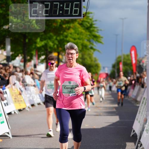 20.09.2026 - PSD Bank Halbmarathon LAZAROV Photography http://msf.ph/oto/10542115 20.09.2026 12:27:45 Ziel 2444, 2943, 4003, 4264, 4792 meine-sportfotos.de
