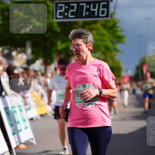 20.09.2026 - PSD Bank Halbmarathon LAZAROV Photography http://msf.ph/oto/10542128 20.09.2026 12:27:46 Ziel 2444, 2943, 4003, 4264, 4792 meine-sportfotos.de