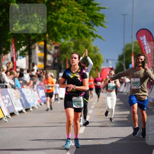 20.09.2026 - PSD Bank Halbmarathon LAZAROV Photography http://msf.ph/oto/10542133 20.09.2026 12:27:49 Ziel 2943, 3564, 4003, 4187, 4242, 4244, 4264, 4792 meine-sportfotos.de