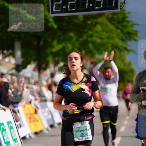 20.09.2026 - PSD Bank Halbmarathon LAZAROV Photography http://msf.ph/oto/10542160 20.09.2026 12:27:51 Ziel 1517, 2943, 3564, 4003, 4187, 4242, 4244 meine-sportfotos.de