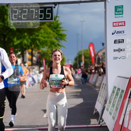 20.09.2026 - PSD Bank Halbmarathon LAZAROV Photography http://msf.ph/oto/10542175 20.09.2026 12:27:54 Ziel 1517, 3564, 4003, 4187, 4242, 4244 meine-sportfotos.de