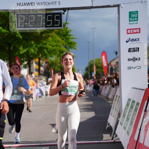 20.09.2026 - PSD Bank Halbmarathon LAZAROV Photography http://msf.ph/oto/10542177 20.09.2026 12:27:54 Ziel 1517, 3564, 4003, 4187, 4242, 4244 meine-sportfotos.de