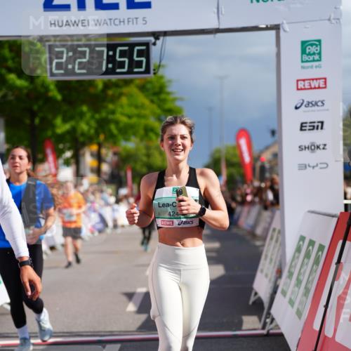 20.09.2026 - PSD Bank Halbmarathon LAZAROV Photography http://msf.ph/oto/10542179 20.09.2026 12:27:55 Ziel 1517, 3564, 4187, 4242, 4244 meine-sportfotos.de