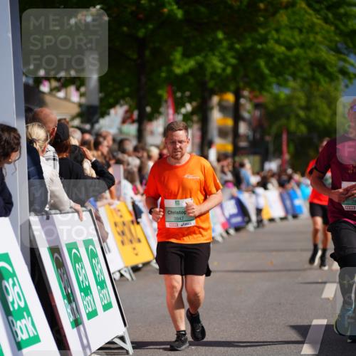 20.09.2026 - PSD Bank Halbmarathon LAZAROV Photography http://msf.ph/oto/10542198 20.09.2026 12:27:59 Ziel 1517, 2427, 3564, 3594, 3947, 4187, 4242, 4244 meine-sportfotos.de