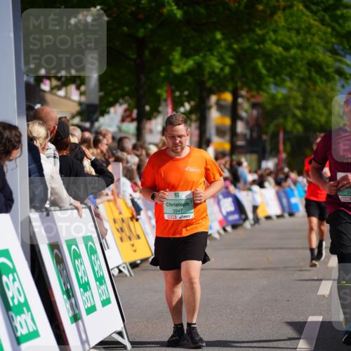 20.09.2026 - PSD Bank Halbmarathon LAZAROV Photography http://msf.ph/oto/10542200 20.09.2026 12:27:59 Ziel 1517, 2427, 3564, 3594, 3947, 4187, 4242, 4244 meine-sportfotos.de