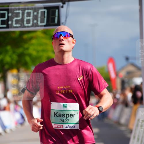 20.09.2026 - PSD Bank Halbmarathon LAZAROV Photography http://msf.ph/oto/10542217 20.09.2026 12:28:01 Ziel 1517, 2427, 3594, 3947, 4187, 4244 meine-sportfotos.de