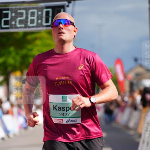 20.09.2026 - PSD Bank Halbmarathon LAZAROV Photography http://msf.ph/oto/10542219 20.09.2026 12:28:01 Ziel 1517, 2427, 3594, 3947, 4187, 4244 meine-sportfotos.de