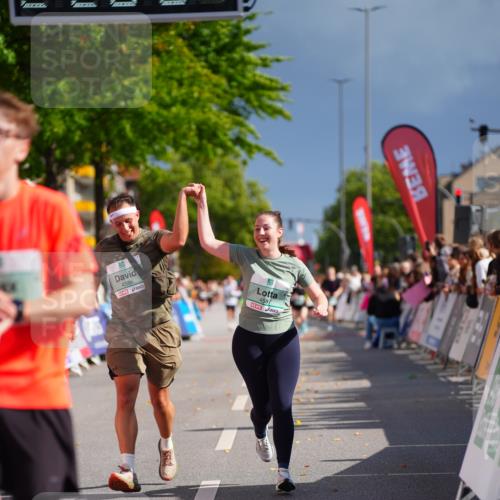 20.09.2026 - PSD Bank Halbmarathon LAZAROV Photography http://msf.ph/oto/10542235 20.09.2026 12:28:04 Ziel 2427, 3594, 3947, 4586, 4587 meine-sportfotos.de