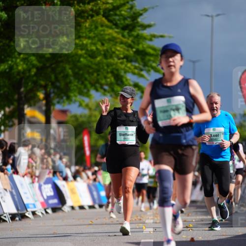 20.09.2026 - PSD Bank Halbmarathon LAZAROV Photography http://msf.ph/oto/10542290 20.09.2026 12:28:16 Ziel 1367, 4455, 4540 meine-sportfotos.de