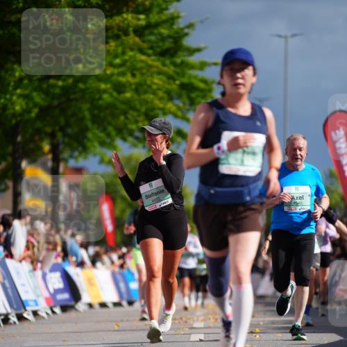 20.09.2026 - PSD Bank Halbmarathon LAZAROV Photography http://msf.ph/oto/10542292 20.09.2026 12:28:16 Ziel 1367, 4455, 4540 meine-sportfotos.de