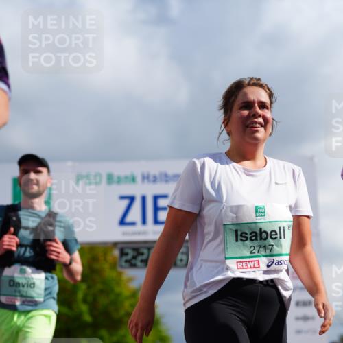 20.09.2026 - PSD Bank Halbmarathon LAZAROV Photography http://msf.ph/oto/10542336 20.09.2026 12:28:25 Ziel 1214, 1367, 1421, 2172, 2717, 3958, 3959, 4412, 4455, 4540, 4557 meine-sportfotos.de