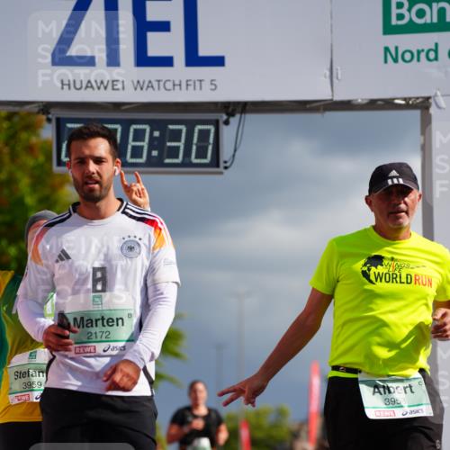 20.09.2026 - PSD Bank Halbmarathon LAZAROV Photography http://msf.ph/oto/10542357 20.09.2026 12:28:30 Ziel 1421, 2172, 2717, 3343, 3958, 3959, 4557 meine-sportfotos.de