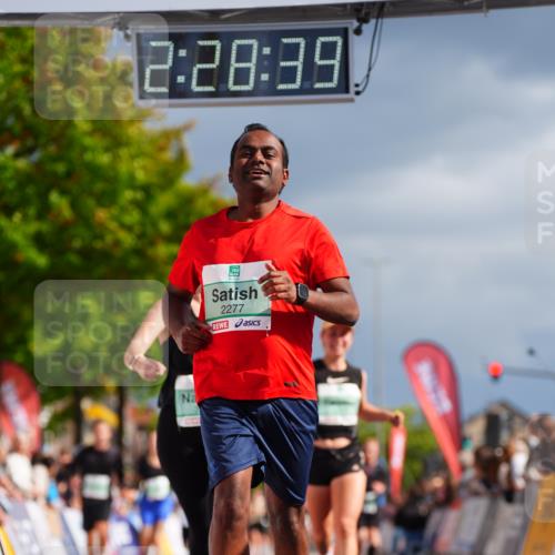 20.09.2026 - PSD Bank Halbmarathon LAZAROV Photography http://msf.ph/oto/10542416 20.09.2026 12:28:38 Ziel 1117, 2277, 3343, 3907 meine-sportfotos.de