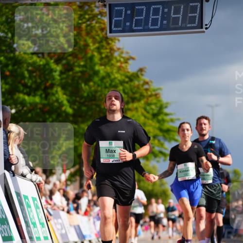 20.09.2026 - PSD Bank Halbmarathon LAZAROV Photography http://msf.ph/oto/10542441 20.09.2026 12:28:43 Ziel 1117, 1307, 1434, 1938, 1974, 2126, 2277, 2731, 2849, 2961, 3907 meine-sportfotos.de