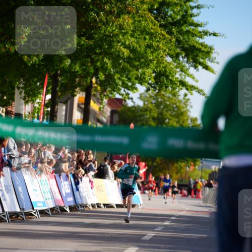 20.09.2026 - PSD Bank Halbmarathon LAZAROV Photography http://msf.ph/oto/10547733 20.09.2026 10:27:18 Ziel 371 meine-sportfotos.de